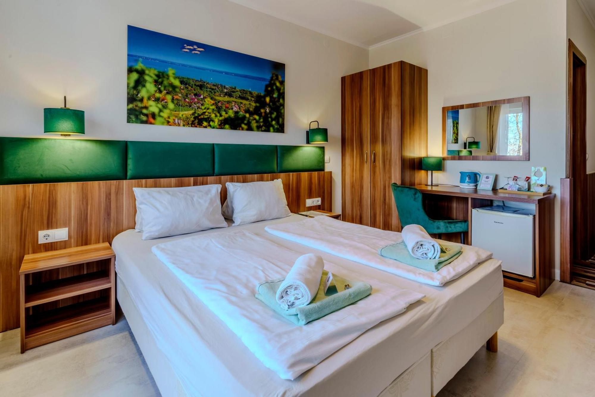 Balaton Colors Beach Hotel ชิโอฟก ภายนอก รูปภาพ